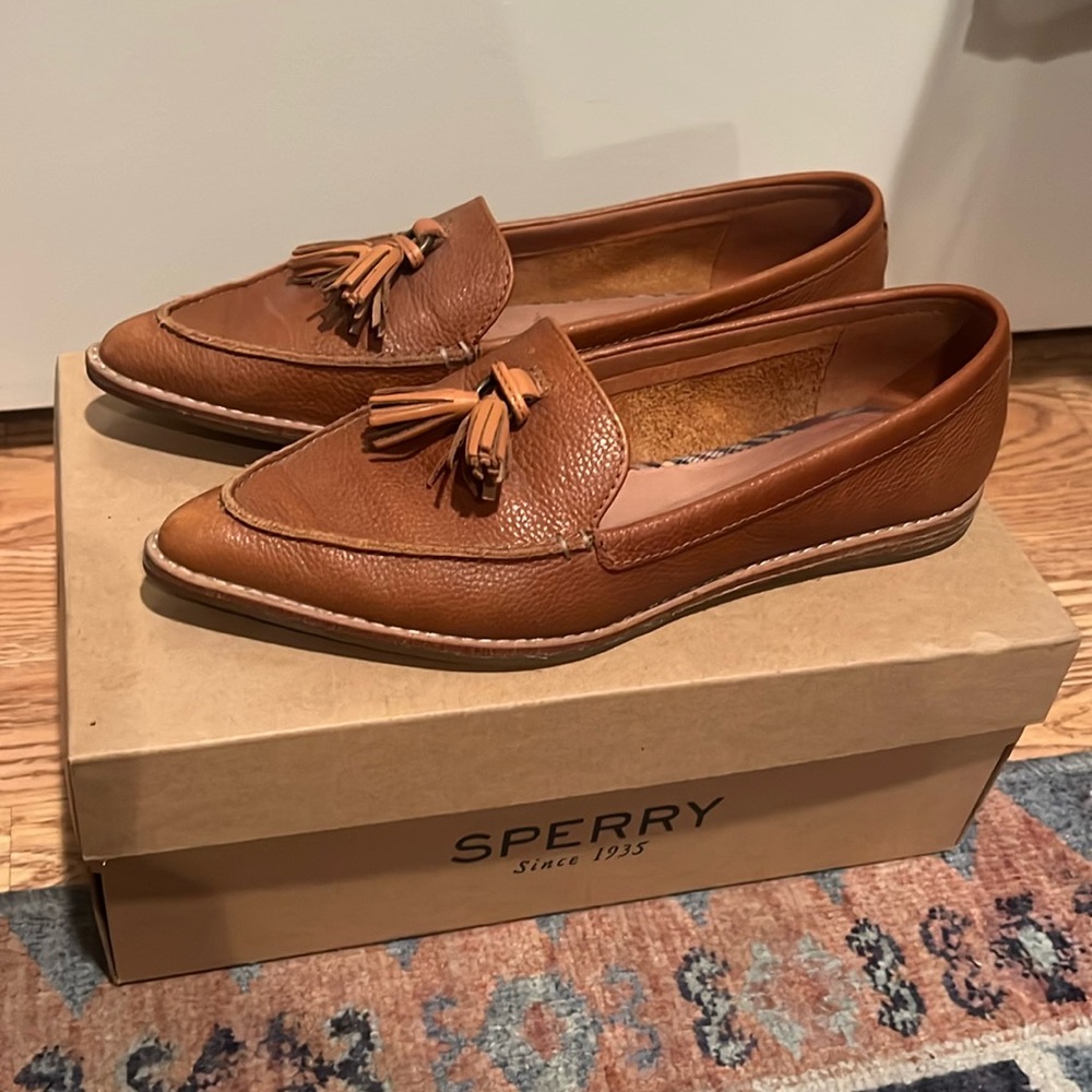 Sperry Leather Slip On Tan Loafers Size 8